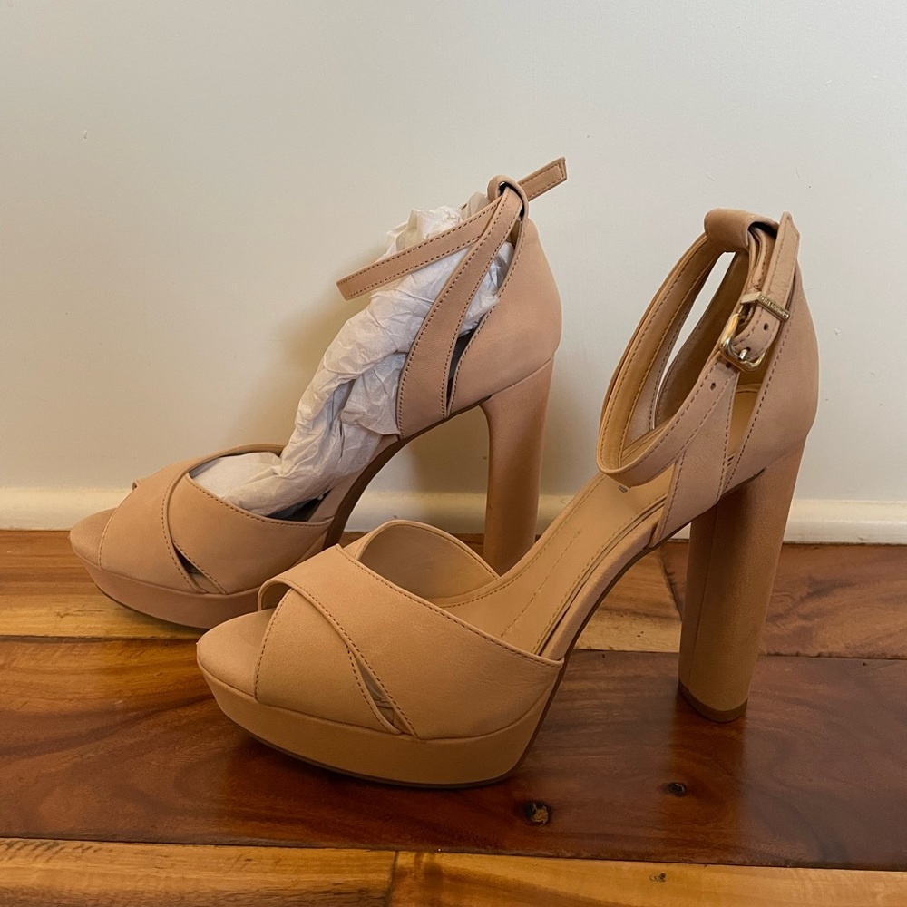 Gianni Bini | Lydianne | Spanish Sand (color) | 8.5 (8)